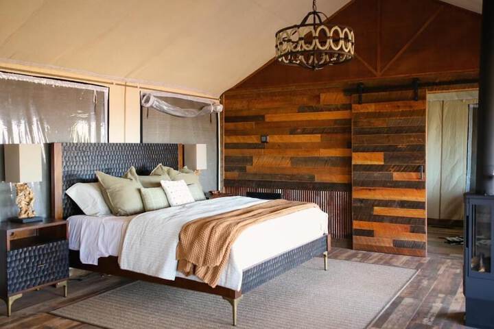 Elk & Embers Mountain Hideaway