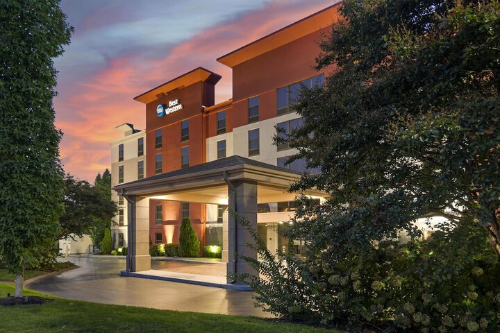 Best Western Suites Near Opryland