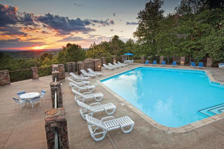 Wyndham Resort at Fairfield Bay