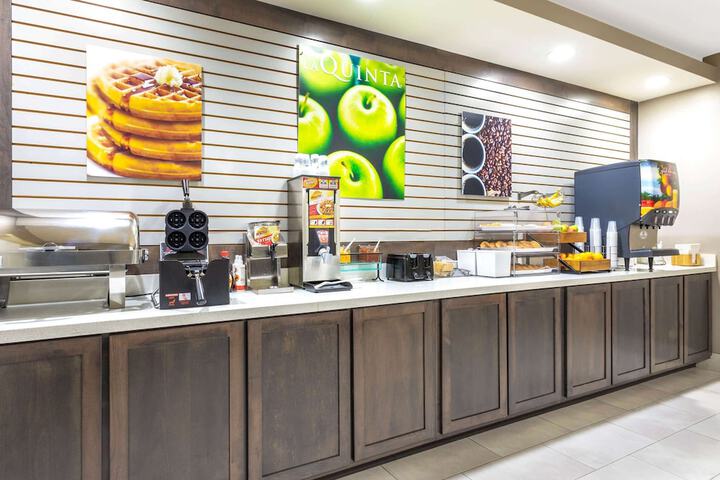 La Quinta Inn & Suites by Wyndham Hopkinsville