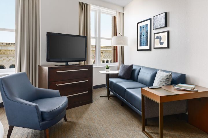 Room 33 of 52
