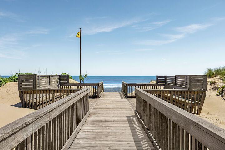 Hampton Inn & Suites Outer Banks / Corolla