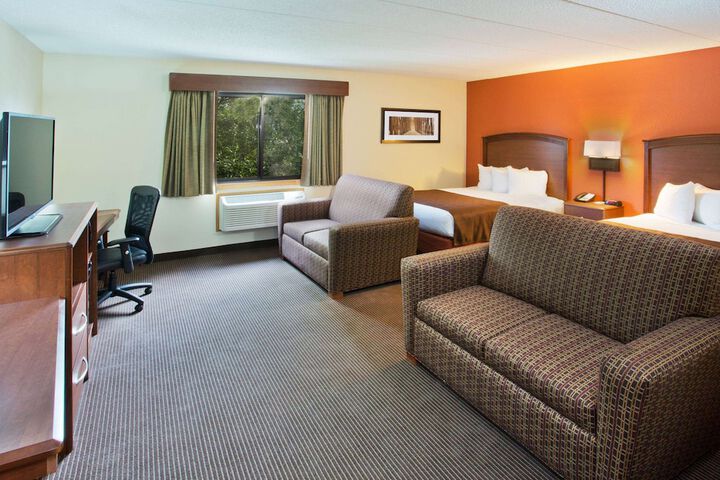 Room 33 of 44