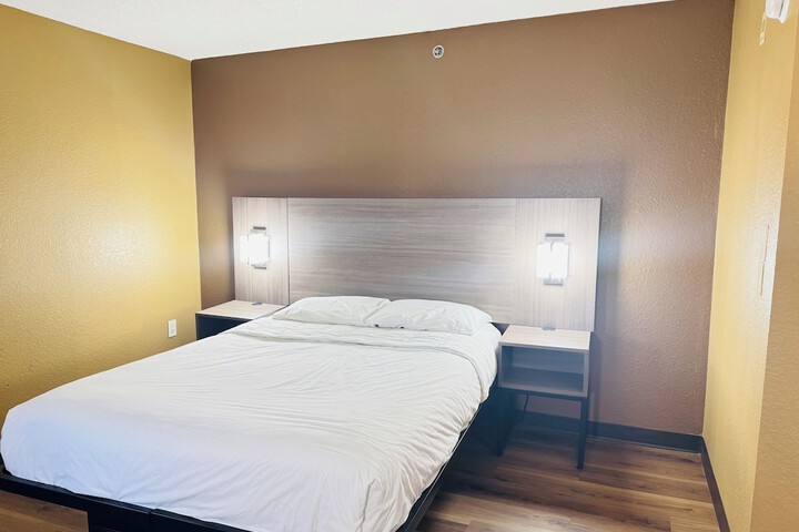 Room 18 of 22