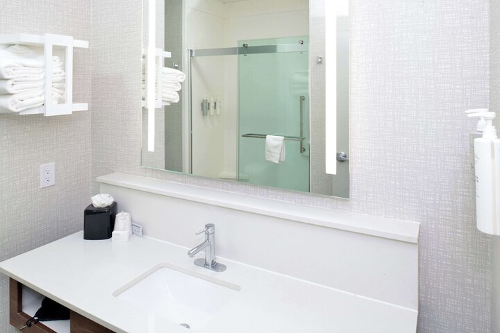 Hampton Inn & Suites Greenville
