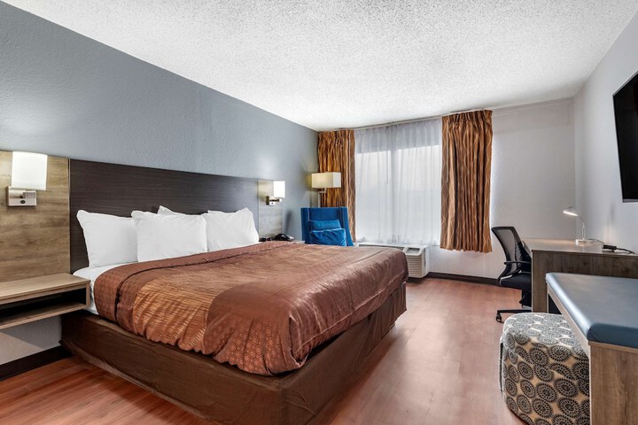 Room 34 of 72