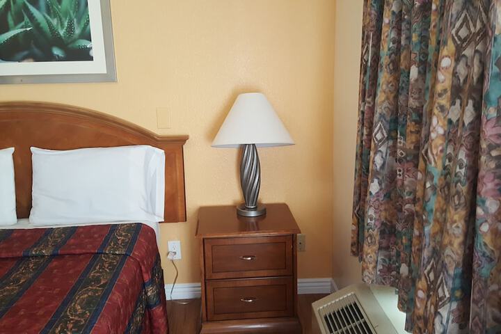 Room 40 of 52
