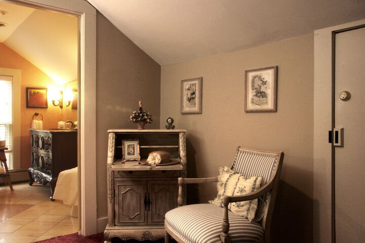 Room 18 of 35