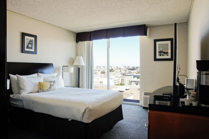 Room 22 of 52