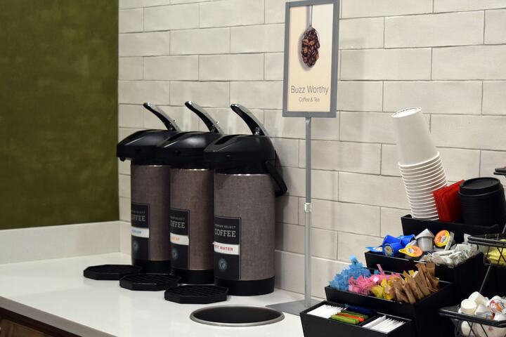 Breakfast/Coffee Service 20 of 22