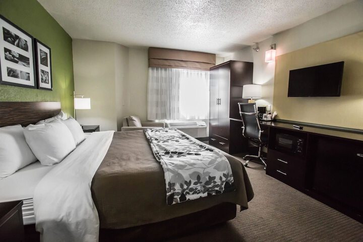 Room 28 of 45