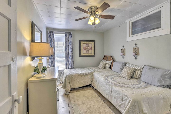 Crescent City Apartment w / Easy Lake Access!