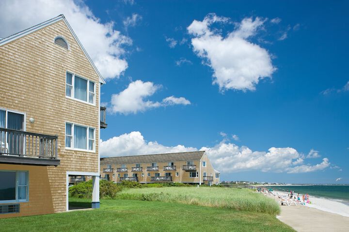 Ocean Mist Beach Hotel & Suites
