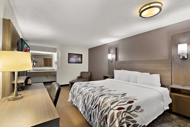 Room 20 of 35