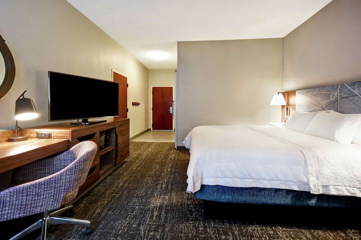 Hampton Inn Atlanta-Mall of Georgia