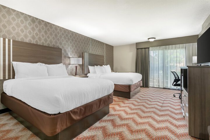 Best Western Plus Sonora Oaks Hotel & Conference Center