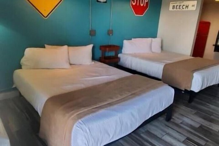 Room 44 of 67