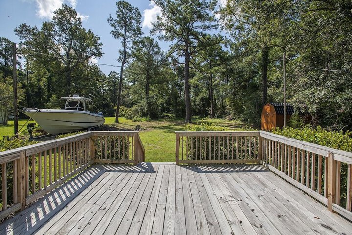 Cardinal Seas 5 Bedroom Home by RedAwning