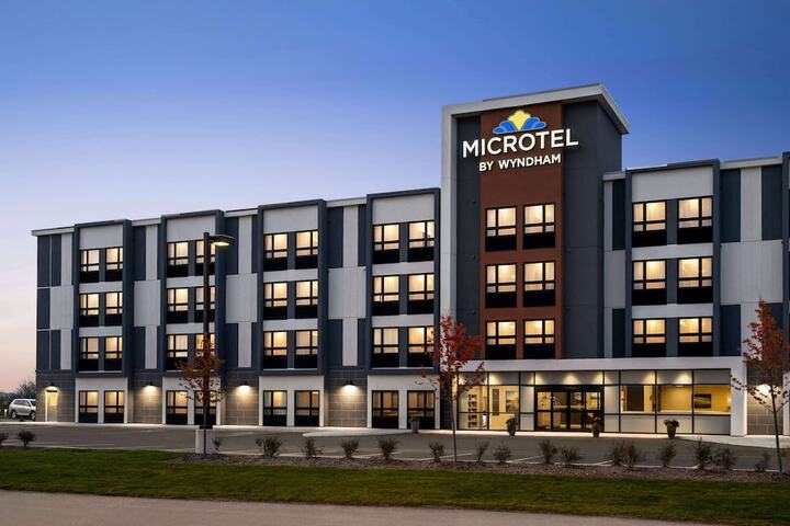 Hotel 2 of 40