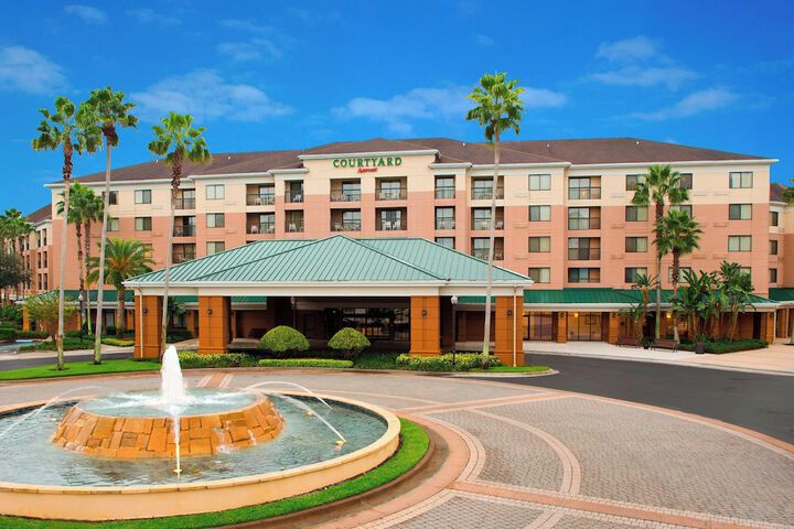 Courtyard Orlando Lake Buena Vista in the Marriott Village