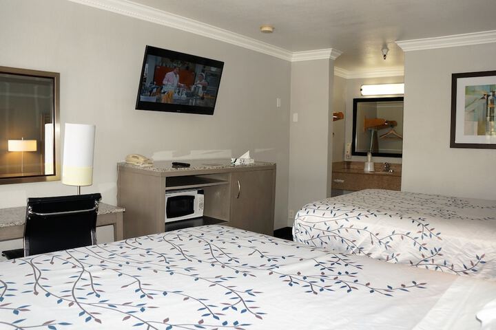 Room 46 of 64