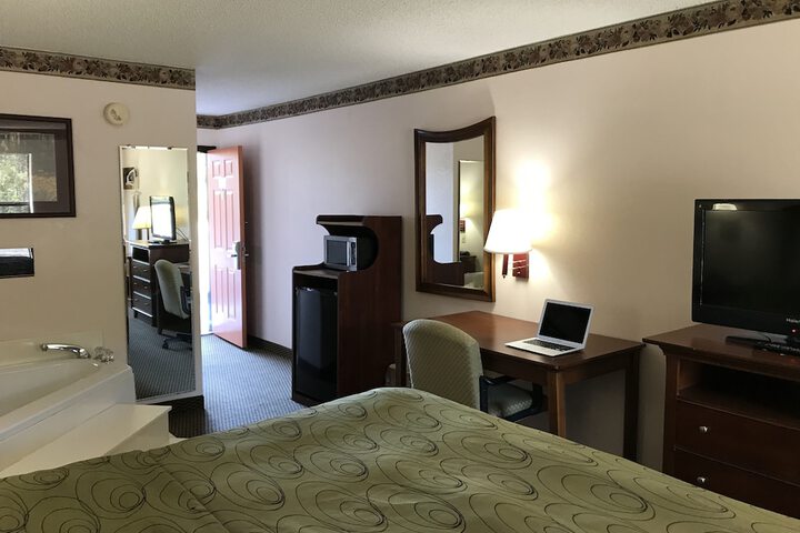 Room 19 of 46