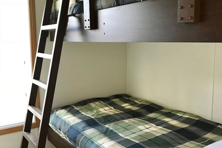 Room 66 of 111