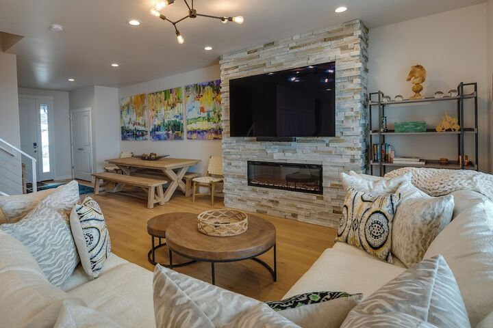 Hot Tub: Heber City Home 15 Mi to Park City!