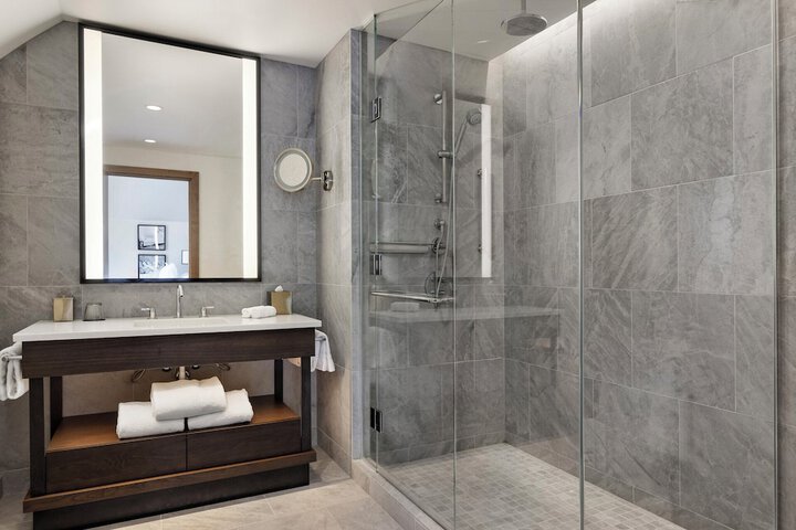 Four Seasons Resort and Residences Vail