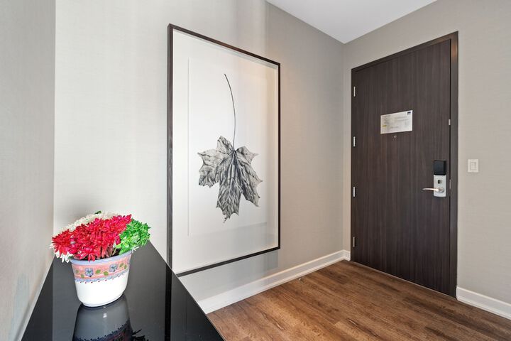 Room 15 of 28
