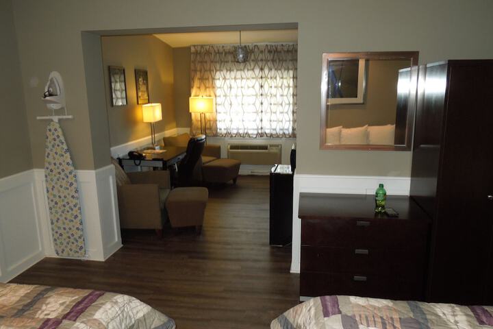 Room 18 of 32