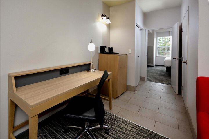 Country Inn & Suites by Radisson Asheville West near Biltmore