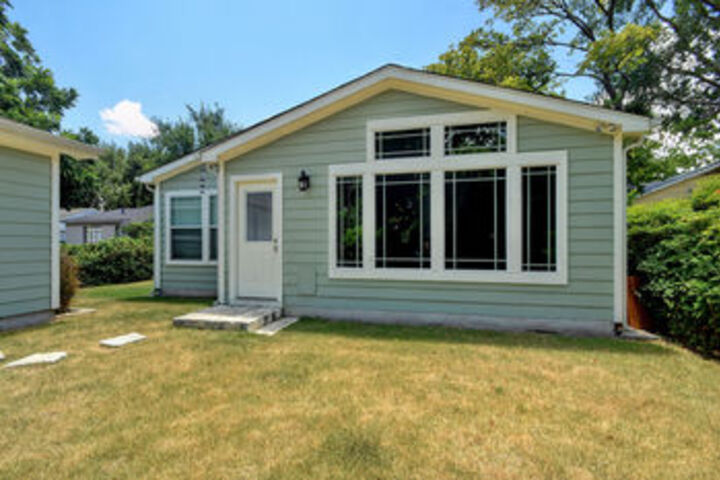 Convenient City Spot with Green Space by RedAwning
