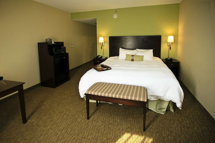 Room 7 of 24