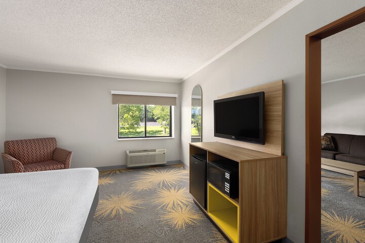 Room 31 of 66