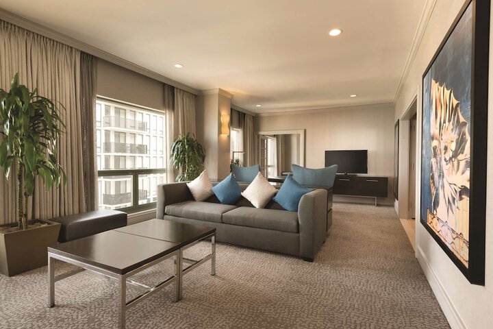 Room 15 of 62