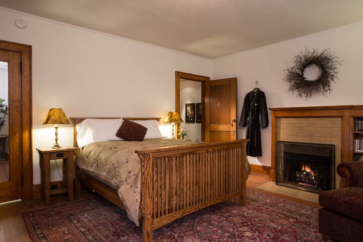 Room 45 of 74