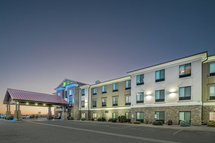 Hotel 5 of 50