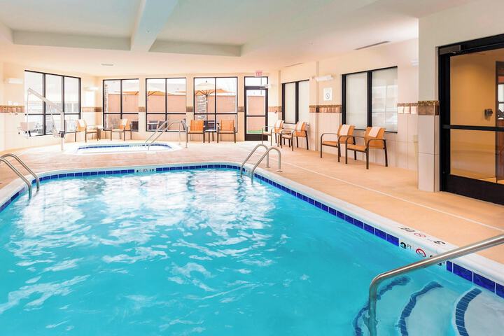 Courtyard by Marriott Bismarck North