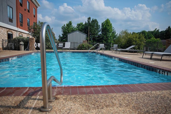 Pool 12 of 67