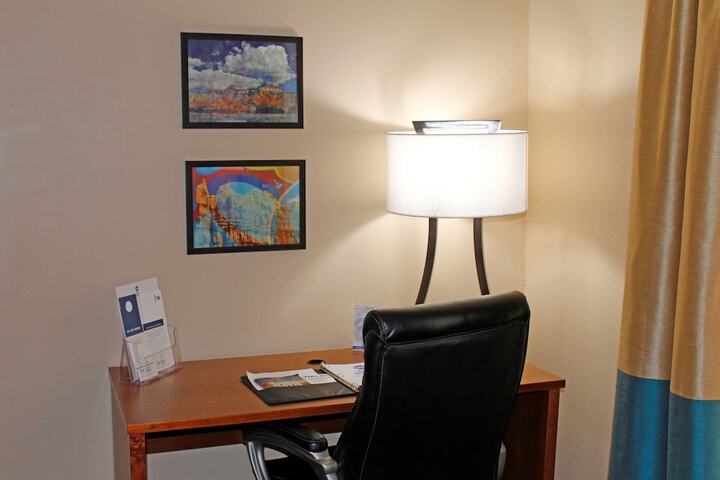 Room 40 of 66