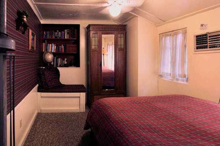 Room 58 of 144