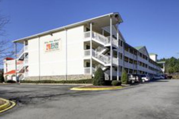 Hotel 3 of 12