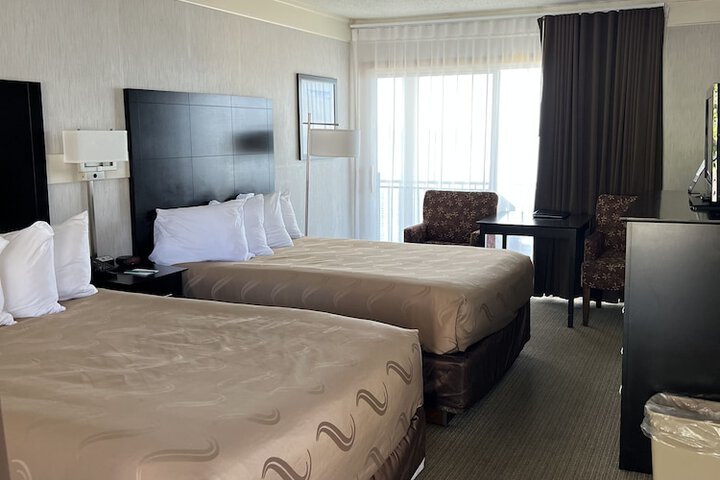 Room 32 of 53