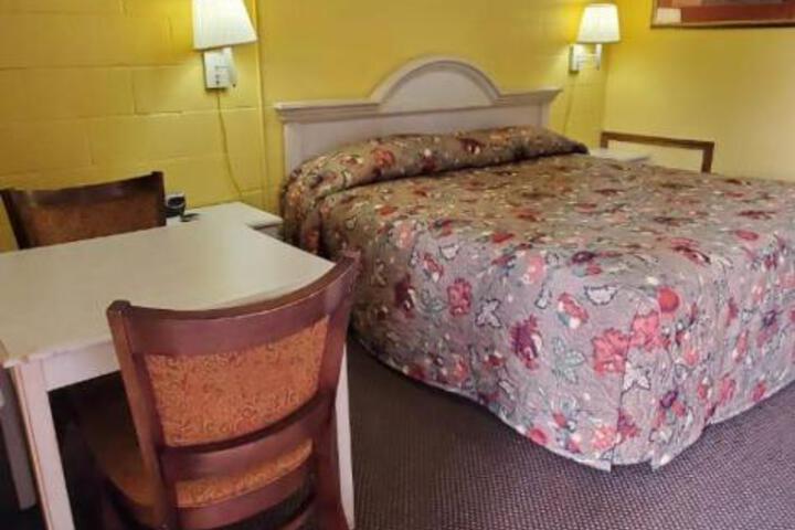 Deluxe Inn Jasper