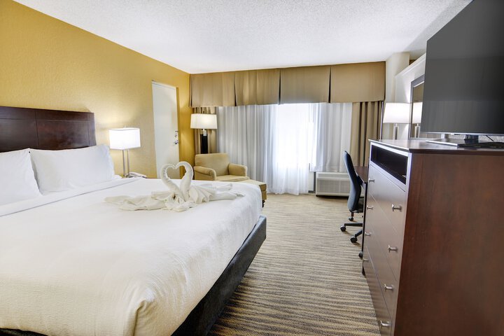 Room 34 of 47