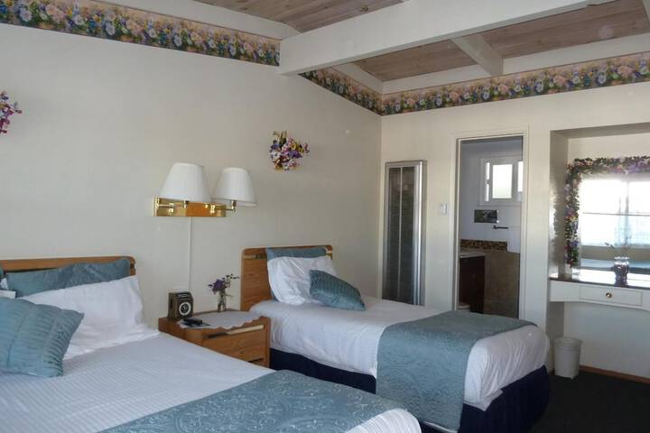 Room 18 of 49