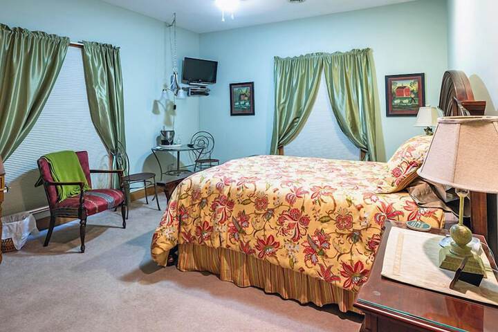 Room 37 of 65