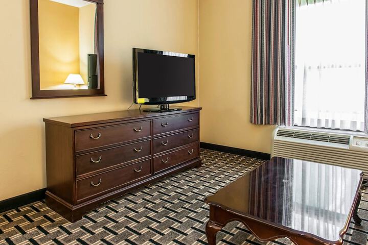 Room 18 of 50