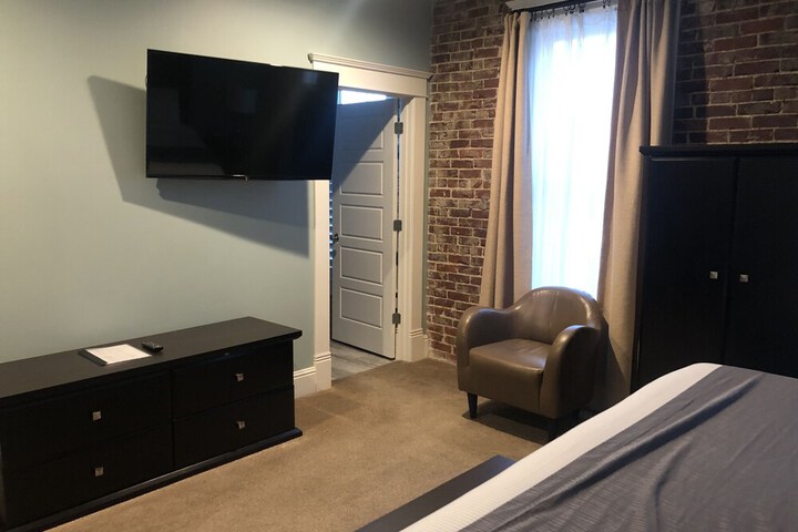 Room 41 of 105